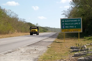 США депортировали 21 мигранта из Венесуэлы на военную базу в Гуантанамо