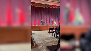 Израильских артистов заставили извиниться за популярную советскую песню