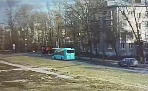 Двое взрослых и ребёнок пострадали в ДТП с автобусами в Пушкине