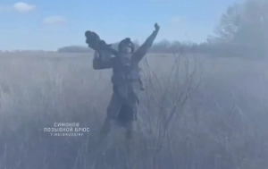 Боец ВС РФ исполнил победный танец после перехвата украинского дрона