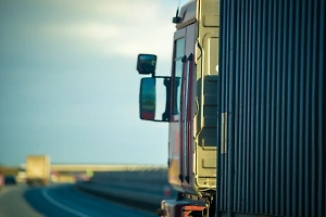 Мёртвого водителя нашли в фуре на трассе в Приамурье