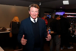 В Канаде требуют переименовать улицу Гретцки из-за его поддержки Трампа