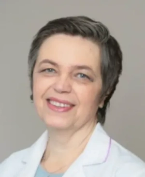 Игрушки должны быть сделаны из нетоксичных материалов. Были случаи, когда игрушки содержали формальдегид или красители, вызывающие аллергию у детей. Вопрос безопасности — ключевой, особенно учитывая, что дети очень активны и шустры. За детьми сложно уследить, поэтому такие моменты обязательно нужно учитывать. 