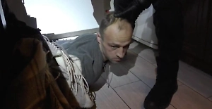 «Ты не стеснительная?» В Петербурге извращенец развёл около полусотни школьниц на нюдсы