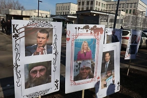 «Америка, проснись»: Украинцы взбунтовались после слов Трампа о «козырях» России