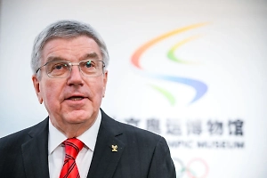 Президент МОК заявил, что россияне должны иметь возможность участвовать в ОИ-2026