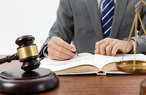 Глава СК завёл дело против двух судей в отставке из Санкт-Петербурга