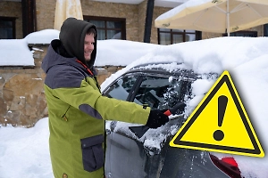 Зима близко: Ледяной шквал с градом и снегом парализовал дороги в Сочи