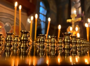 Восемь регионов России сделали Радоницу 21 апреля нерабочим днём