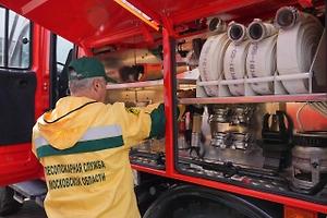 На стражу лесов Подмосковья встали 120 новых спецмашин