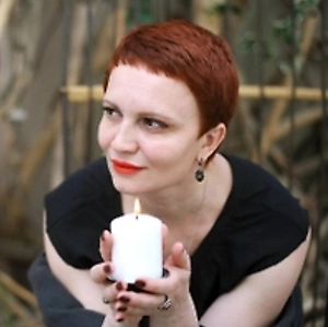 Не загадывайте желания за чужой счёт, с частицей «не» и требующие долгого терпения. Главное — это ваша готовность действовать. Загадывайте смело, а наутро сделайте первый шаг.