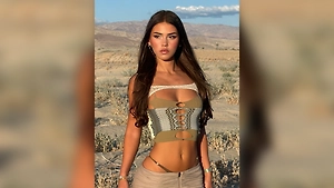 «Слишком идеальна, чтобы быть реальной»: Сеть в восторге от новой «самой красивой девушки»