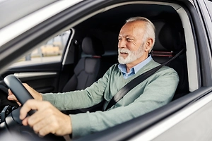 Чинить и не тужить: В России призвали ввести налоговый вычет на ремонт авто для пенсионеров