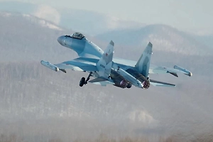 «Рекордсмены по перехватам»: «Ростех» передал ВС РФ новую партию истребителей Су-35С