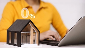 «Когда человек человечится»: 16 тысяч незнакомцев скинулись и погасили ипотеку семье из Подмосковья