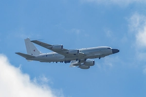 Британский самолёт-разведчик вновь заметили над Чёрным морем