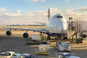 Авиакомпании по всему миру сокращают рейсы из-за роста цен на топливо