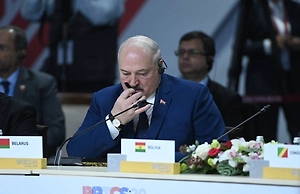 Лукашенко научился делать верные выводы из «обнимашек и целовашек» с американцами