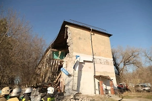 В Перми обрушилась часть стены аварийного дома