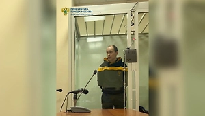Срок для Таракана: Скандального стримера отправят в тюрьму за плевок в георгиевскую ленту 