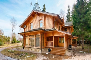 Аномально растёт спрос на загородные дома. Как выбрать дачу этой весной и что происходит с ценами на участки