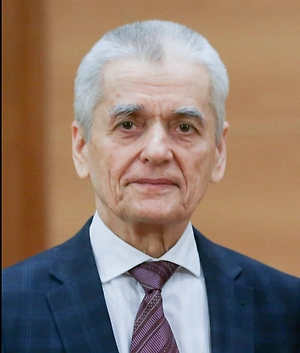 Я бы сказал, что липосакция — это во всех смыслах варварское вмешательство в жизнедеятельность организма.