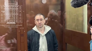 Суд в Москве на месяц арестовал журналиста «Новой газеты» Ролдугина