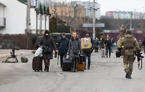 Западная НПО, вывозящая детей с Украины, готовится транспортировать сотни человек