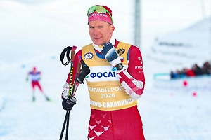 Александр Большунов выиграл лыжный марафон классическим стилем на ЧР