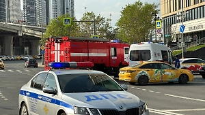 На Киевском шоссе произошла крупная авария, перекрыты три полосы