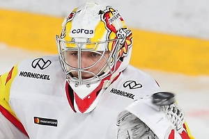 Играл в России — теперь могут забрать лицензию: что грозит латвийскому экс-вратарю