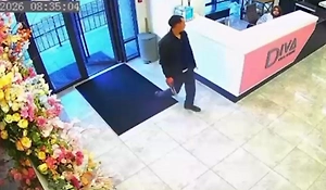 «А вдруг я кого-то убил?» Мужчина с окровавленными руками ворвался в салон красоты