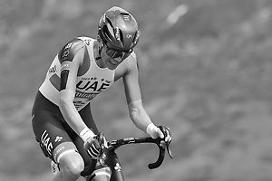 Велогонщик Муньос умер от опасной инфекции после падения на соревнованиях