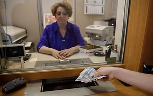 Банки России меняют тысячи сотрудников на ИИ и повышают зарплату оставшимся до 360 тысяч