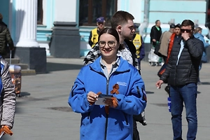 Власти Берлина хотят вновь запретить георгиевские ленточки на 9 Мая