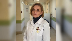 «Там нужна помощь»: История медсестры-матери шестерых детей, вернувшейся из зоны СВО
