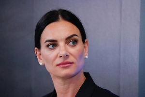 Исинбаева «забила» на коммуналку и теперь снова рискует остаться с заблокированными счетами в РФ