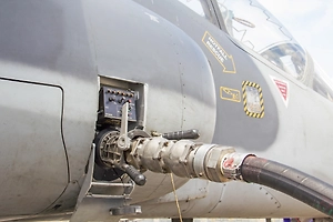 Еврокомиссия отказывается от закупок российского авиатоплива