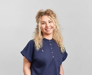 Ни чеснок, ни дёготь не устраняют источник воспаления: они травмируют ткани и усложняют последующее лечение. А сода как абразив способна стереть поверхностный слой эмали.