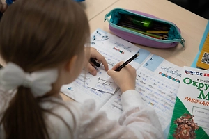 Молодёжная депрессия стала феноменом: Психолог раскрыл вред обучения школьников на мемах