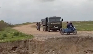 «Ждите, руки не дошли»: Паводок отрезал два села Дербентского района от цивилизации
