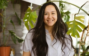 Продюсер раскрыл, что ждёт певицу Манижу после возвращения в Россию