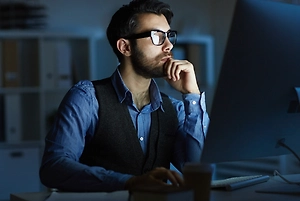 «Собеседование под ключ»: Российские джуны готовы платить миллионы ради оффера