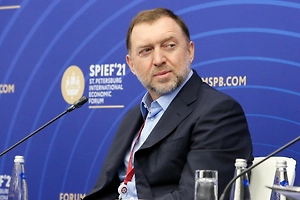 «Работа не волк»: Дерипаска оценил отказ россиян трудиться по шесть дней с 8:00 до 20:00