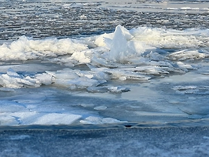 В Кузбассе нашли тело одного из двух подростков, провалившихся под лёд в декабре