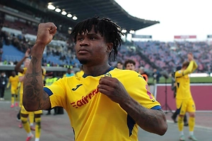 Футболист «Вероны» подрался с болельщиком после отказа в фото