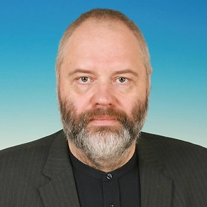 Надо ещё поискать страну, которая будет готова разместить ядерное оружие. Это недешёвое удовольствие, и между заявлением и реализацией — очень большая разница.