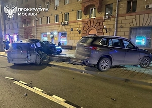 Устроившая смертельное ДТП в Москве чиновница ехала на Mercedes без госномера