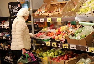 Цены упали на треть: Названы 4 продукта, которые подешевели больше всего за год в России
