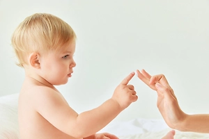 Стресс, тревогу и депрессию при беременности связали с риском аутизма у ребёнка